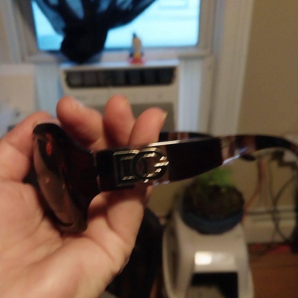 Dolce Gabbana sun glasses vintage tortoise shell brown.